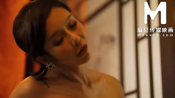 Watch HD sex stream of an aggressive Asian girl riding you dry tonight